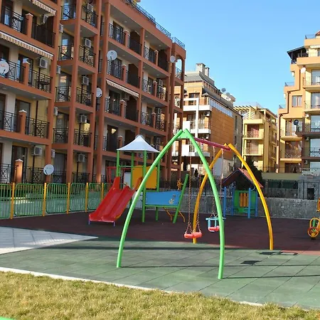 شقة Antorini
