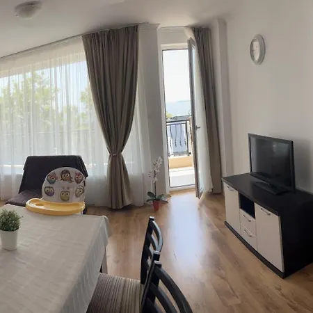 Antorini Apartment