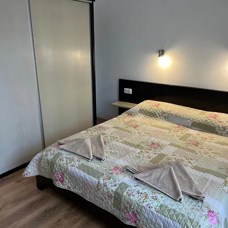 Apartment Antorini *