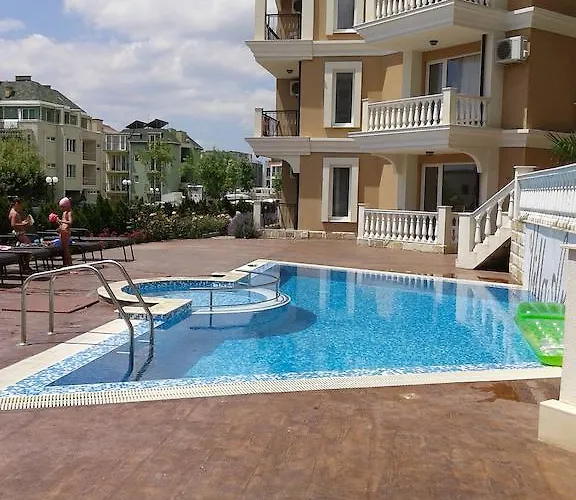 Antorini Appartement *